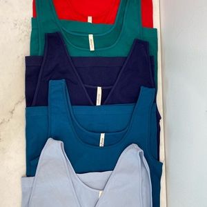 GREAT FOR FALL! (6) BRAND NEW/NEVER WORN Skinny Tees-One Size Fits All!